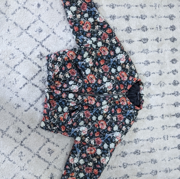 Quilted Floral Lightweight Jacket - Picture 7 of 7